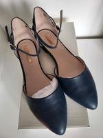 Esprit Echtleder Riemchen-Ballerina NEU Gr. 39 blau Baden-Württemberg - Künzelsau Vorschau