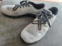 ON-Schuhe Gr.43 selten getragen Hessen - Diemelstadt Vorschau
