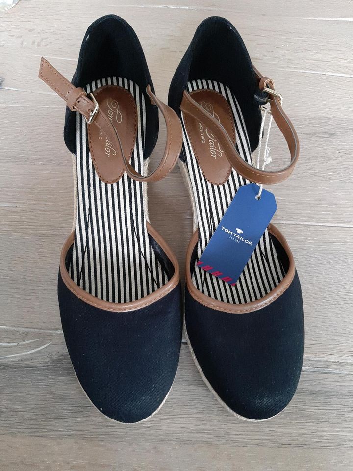 Tom Tailor Keilabsatz Schuhe Größe 42 neu in Niedersachsen - Göttingen |  eBay Kleinanzeigen ist jetzt Kleinanzeigen