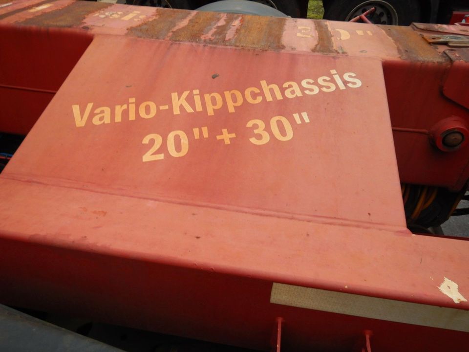Fliegl Vario Kipp chassi 20/30 Fuß Container in Potsdam