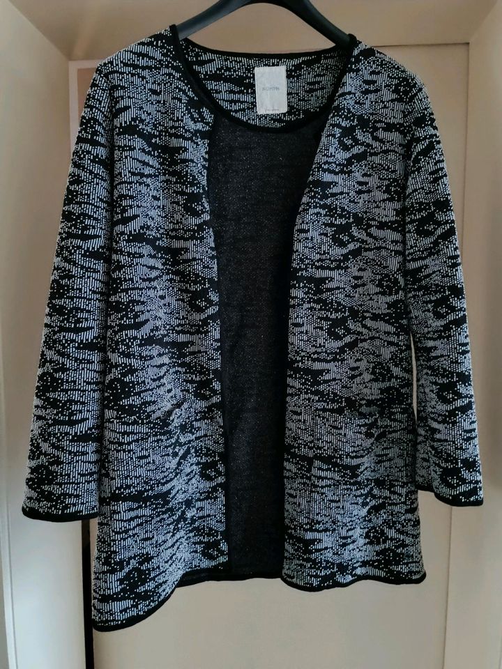 •• Strickjacke mit tollem Muster 44 Nümpf•• in Dortmund