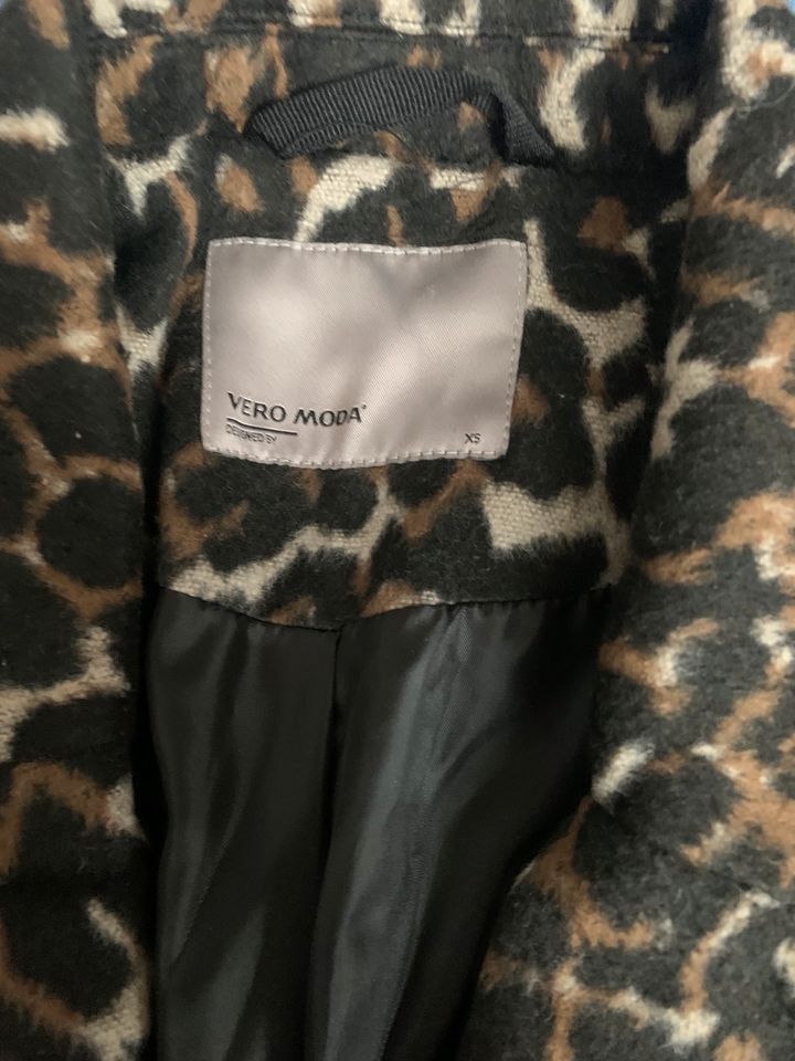 Vero Moda Jacke Mantel Tiger Leopardenmuster XS S Wollmantel 34 in Frankfurt am Main