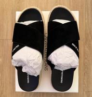 NEU! Calvin Klein Plateau-Sandalen, Gr. 37 Frankfurt am Main - Niederursel Vorschau