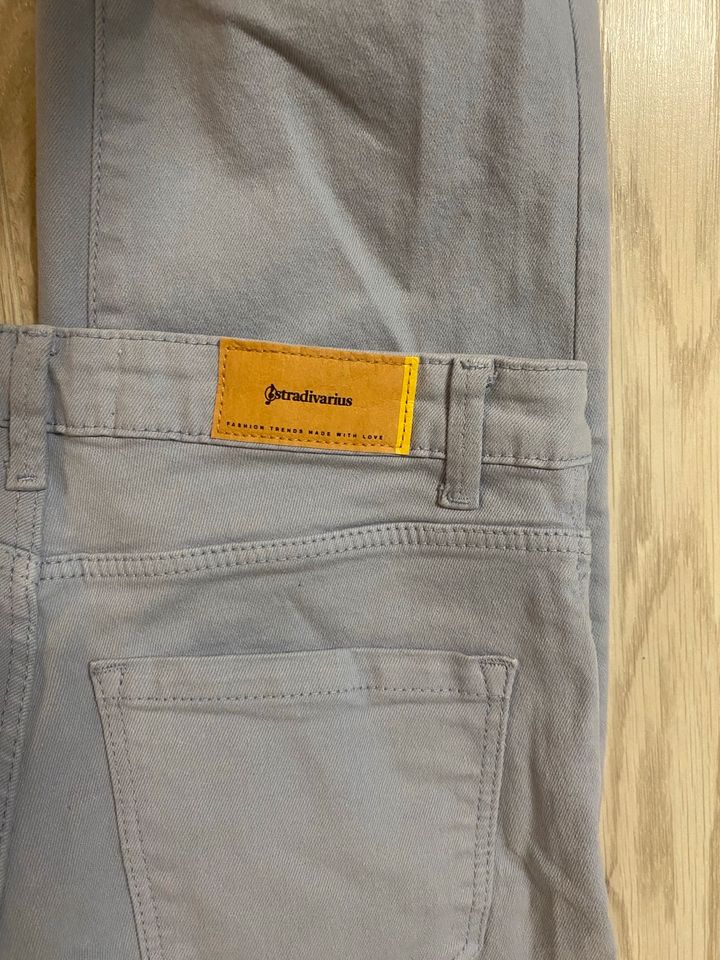 Stradivarius Jeans in 36 in Überherrn