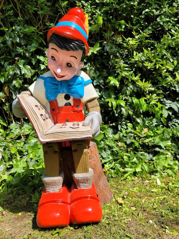 Garten Figur Deko Pinocchio in Frankfurt am Main