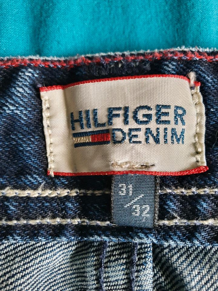 Jeans Hilfiger Denim used Look Größe W31 L32 in Kösching