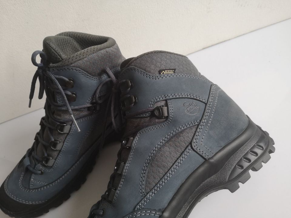 Damen Wander Schuhe Boots HANWAG GTX Gr 40,5 UK 7 grau blau Leder in Duisburg