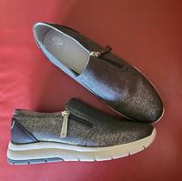 Schuhe Sneaker Slipper Gr. 40 *** GEOX *** NEU *** Nordrhein-Westfalen - Solingen Vorschau