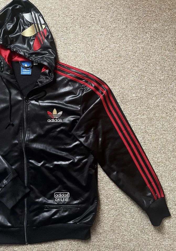 Adidas Originals Chile62 Trainingsjacke Gr.L mit Kapuze Vintage in Hamburg