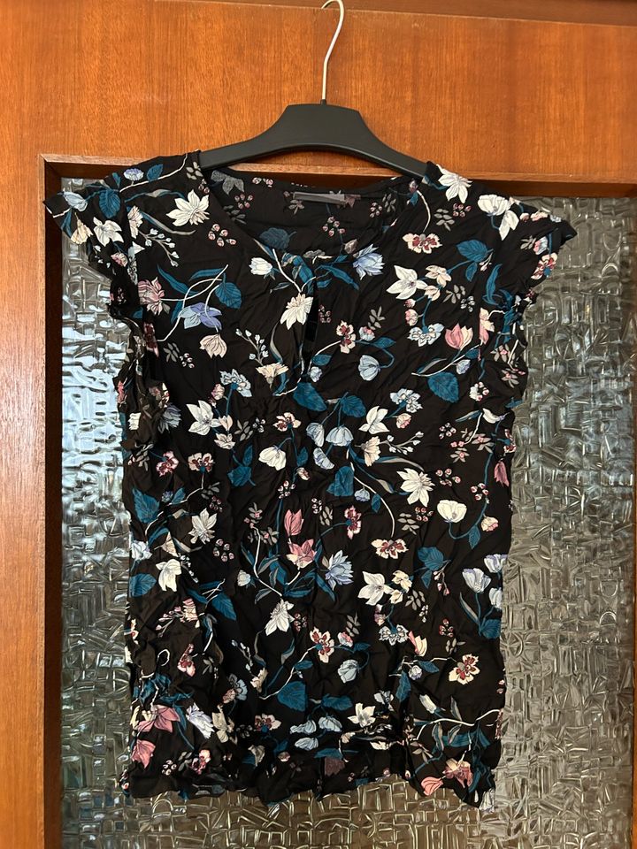 Tshirt Bluse Sommeroberteil Top Kleiderpaket Gr. 36 C&A H&M in Nabburg