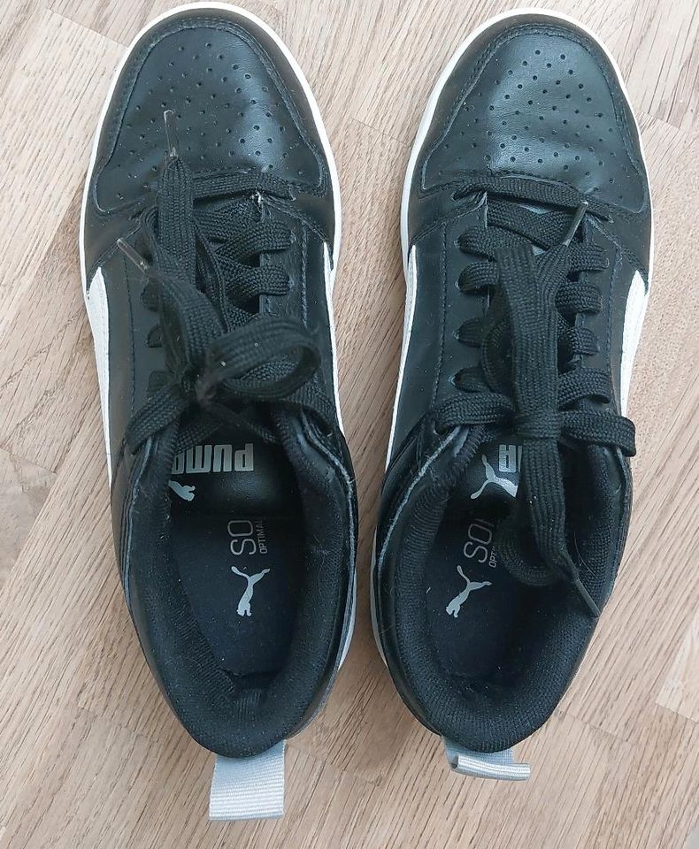 Sneaker von Puma Gr. 38 schwarz in Wasserburg am Inn