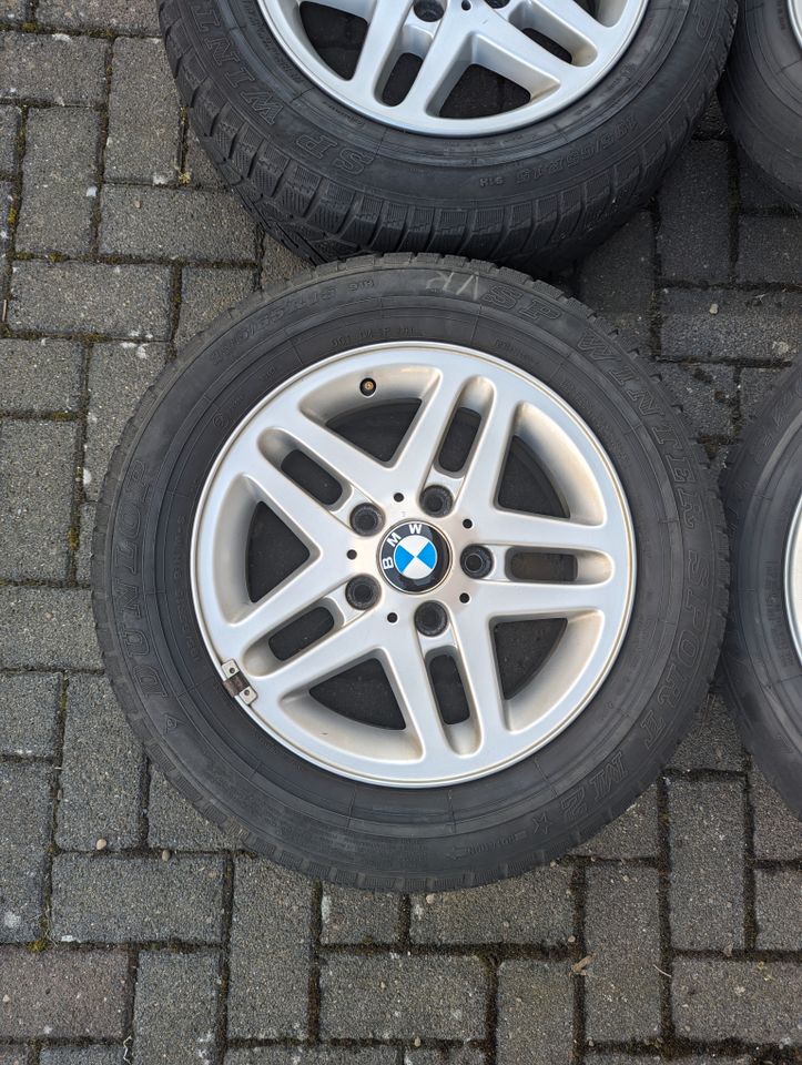 4 Originale BMW Alufelgen Top Zustand mit Dunlop Reifen E46 E36 in Troisdorf