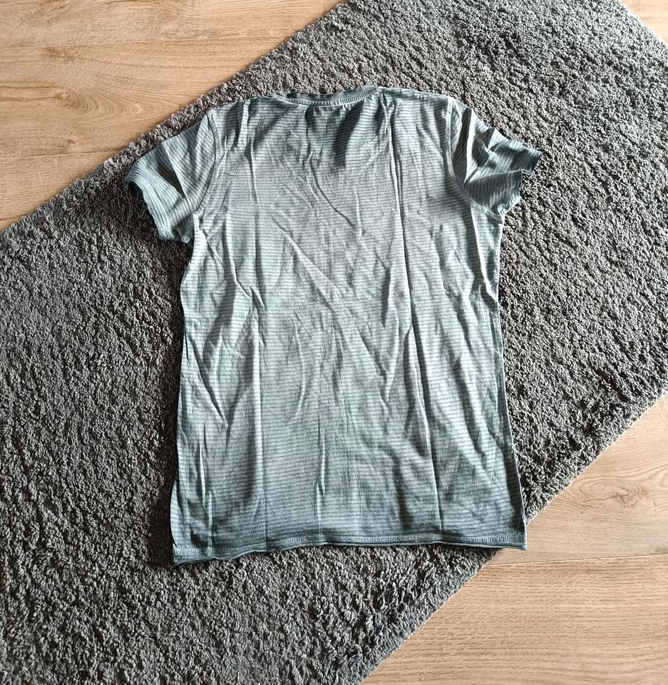 T-Shirt grau Gr. S/ 176 in Mönchengladbach