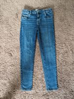 Jeans Zara Gr. 40 *neuwertig* Hessen - Malsfeld Vorschau