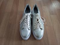 Tamaris Damen Sneaker grau weiß 41 Sachsen - Halbendorf Vorschau