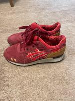 Asics Schuhe Sneakers Gr. 40,5 Top Essen - Essen-Kettwig Vorschau