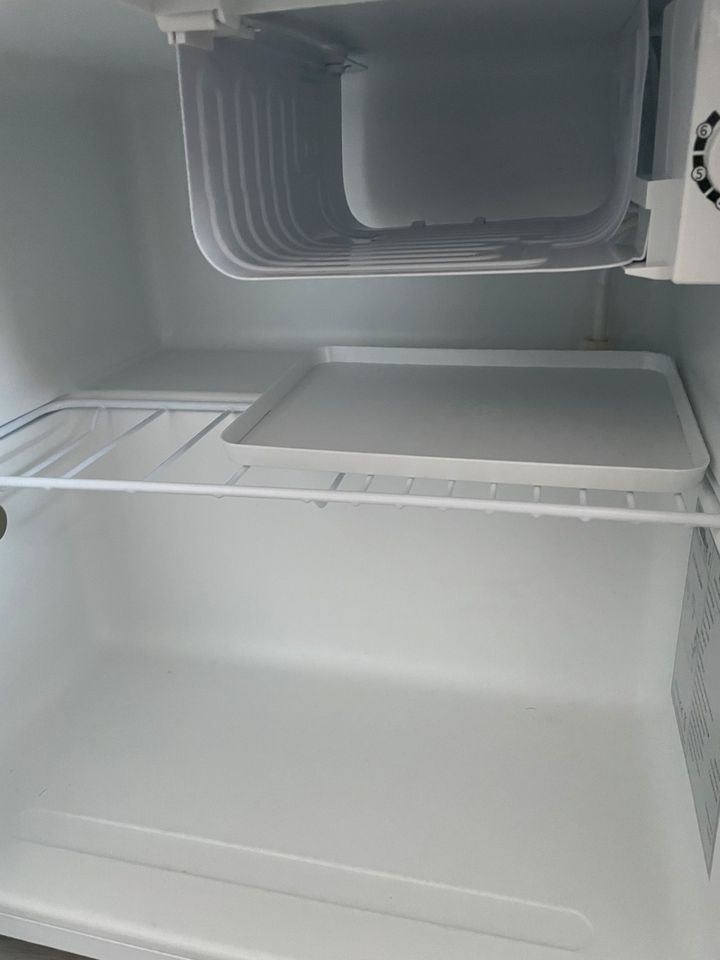 Kühlschrank 43 Liter neuwertig in Rommerskirchen