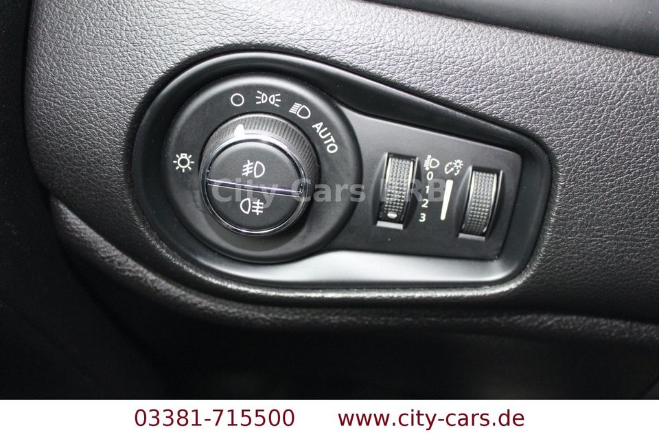 Jeep Renegade Limited FWD*Autom.*Navi*Spurhalte*PDC in Brandenburg an der Havel