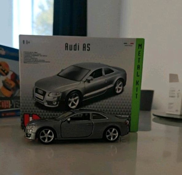 Audi A5 inkl. Originalverpackung in München