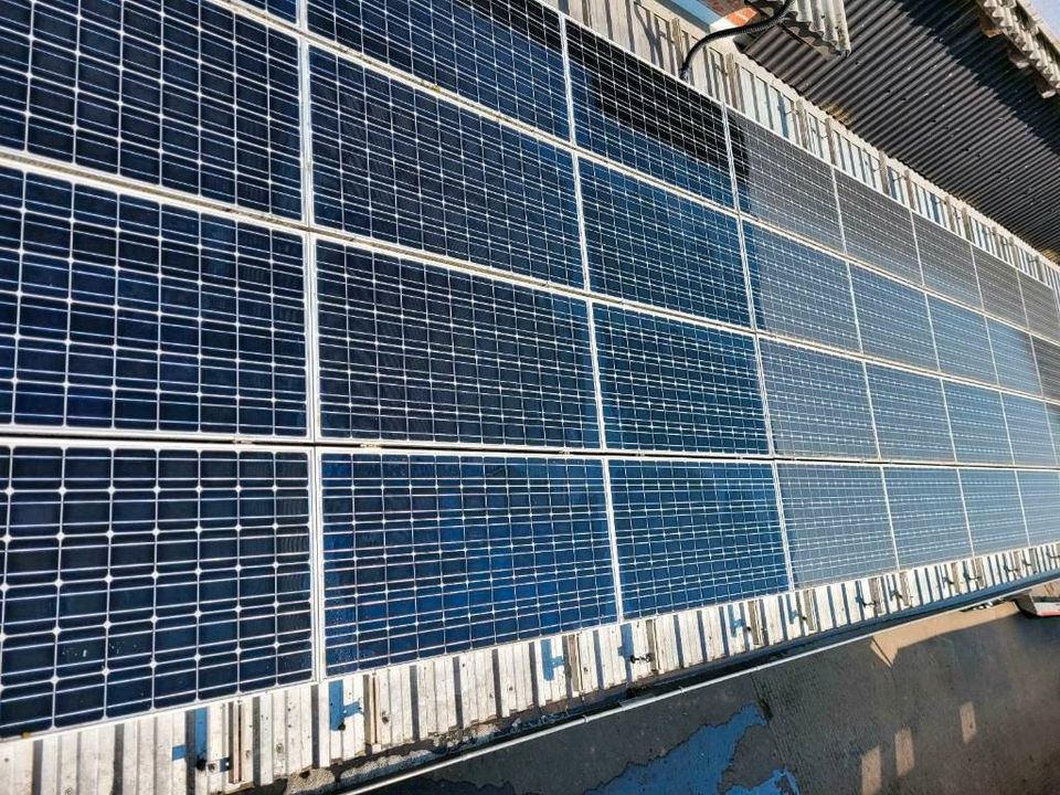 Photovoltaikanlagen Reinigung PV Anlagen Reinigung Solar Reinigun in Niedenstein