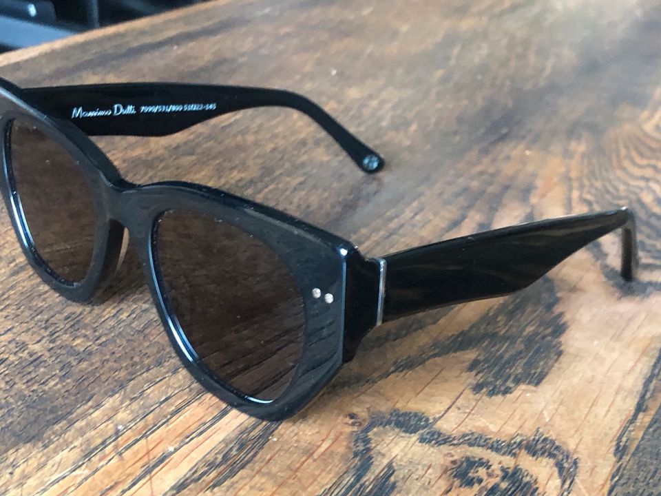 Massimo Dutti Sonnenbrille schwarz Brille in Lippstadt