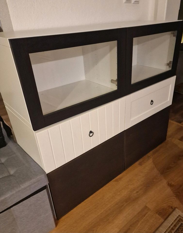 ikea besta sindvik braun weiß Vitrine sutterviken Kommode Schrank in Witten