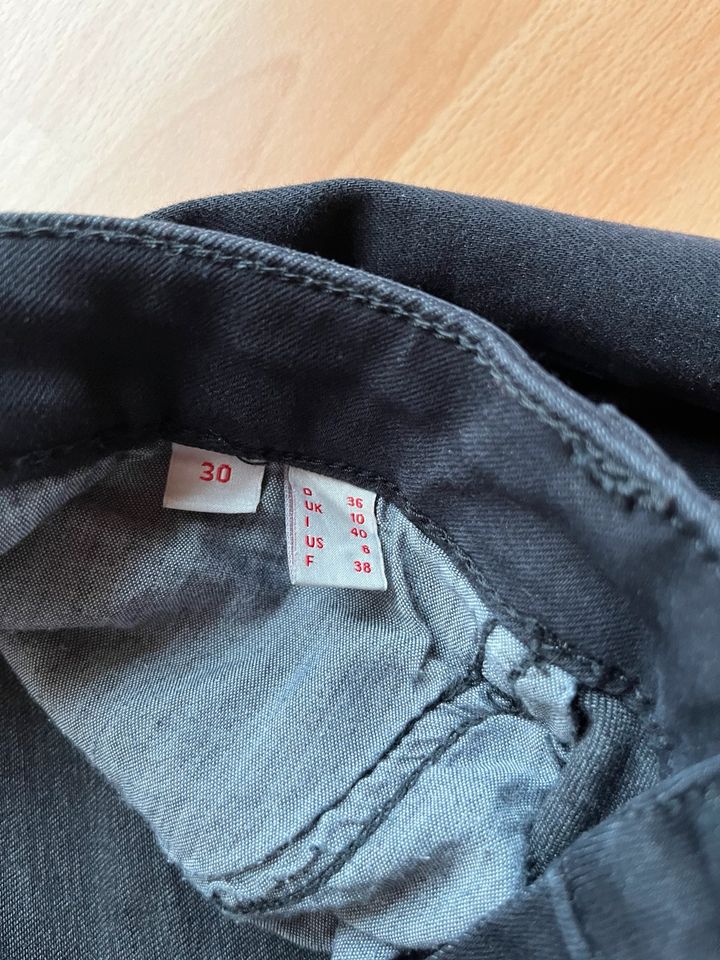 Jeans Esprit in Burgbrohl