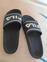 Verkaufe nahezu ungetragene Fila Badeschuhe Gr 41 Bayern - Schönthal Vorschau