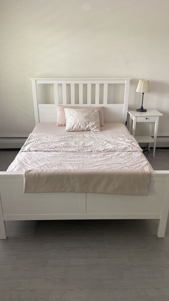 Ikea Hemnes Bett + Lattenrost in Küssaberg