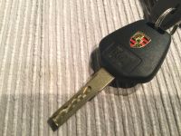 Porsche 996 AutoSchlüssel Original Fernbedienung Handsender Baden-Württemberg - Tiefenbronn Vorschau