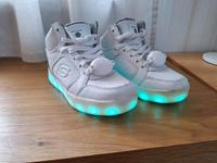 Schuhe Kinderschuhe Skecher Energy Lights Gr.33 Niedersachsen - Wolfsburg Vorschau