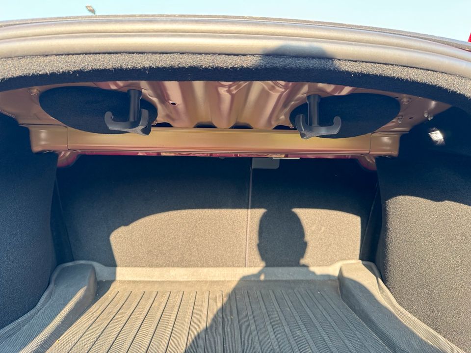 Aufhänger für den Kofferraum - Tesla Model 3