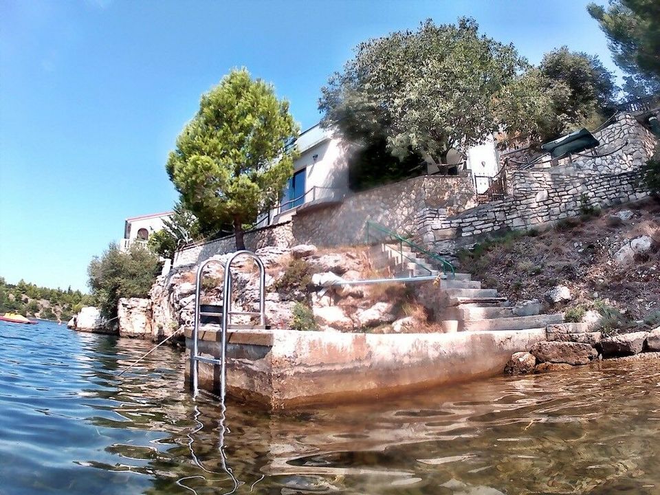 KROATIEN, SCHÖNES FERIENHAUS AM MEER BEI ZADAR in Seeheim-Jugenheim