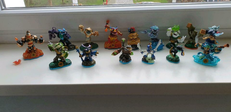 Nintendo Wii Konsole/ Link's Crossbrow Training/Skylander Figuren in Dortmund