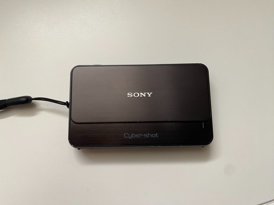 Sony Cybershot DSC T99 Kamera 14,1 Carl Zeiss  Digitalkamera in Berlin