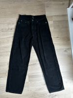 H&M Cordhose Schwarz Gr.30 Nordrhein-Westfalen - Bad Sassendorf Vorschau