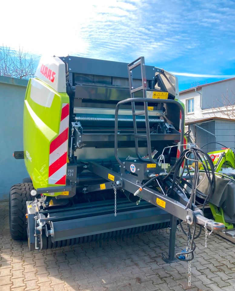 Claas Variant 460 RC PRO - Variable Rundballenpresse in Karstädt Prignitz