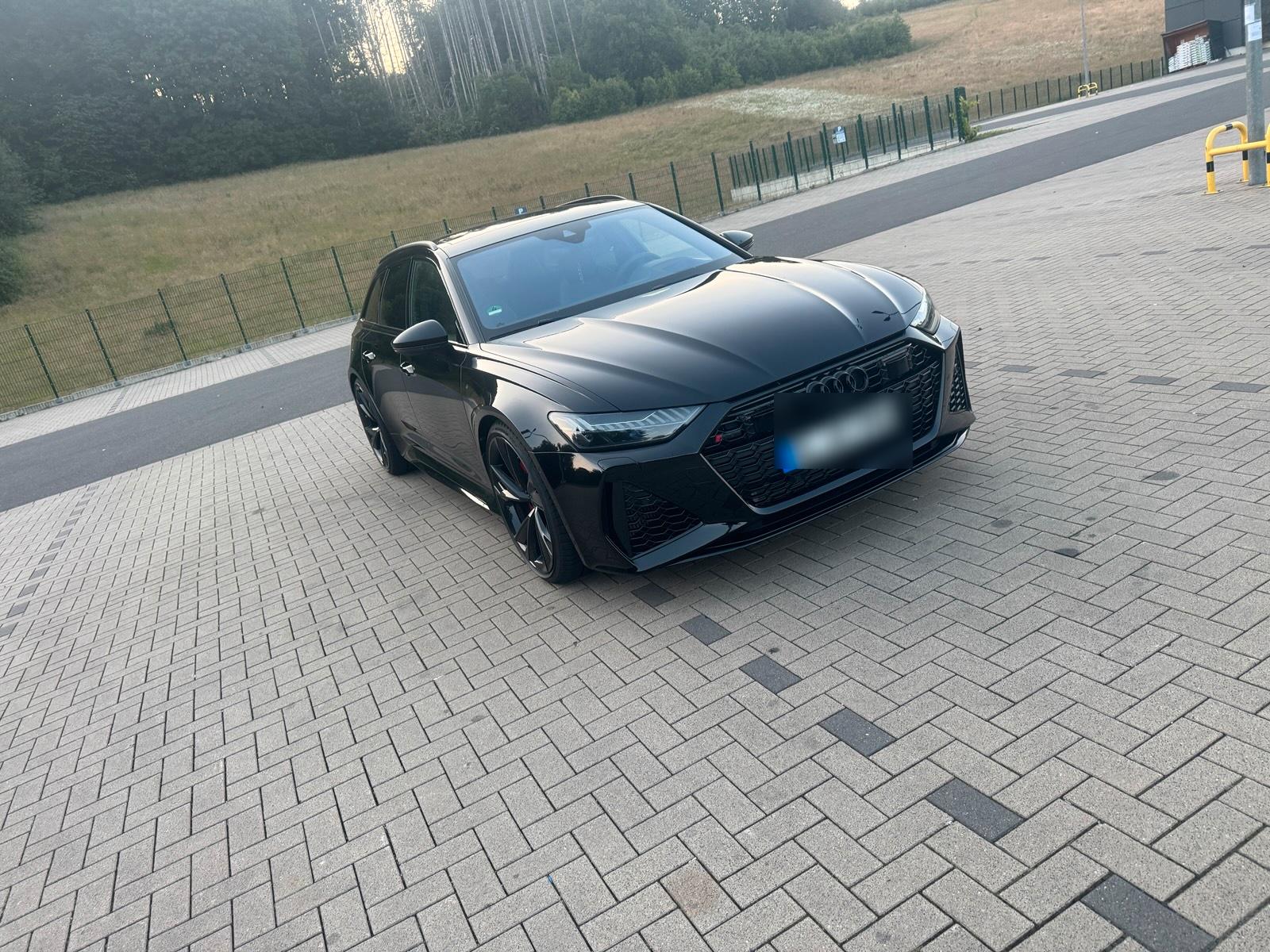 Abbildung des Autos Audi RS6 Keramik Dymanic…