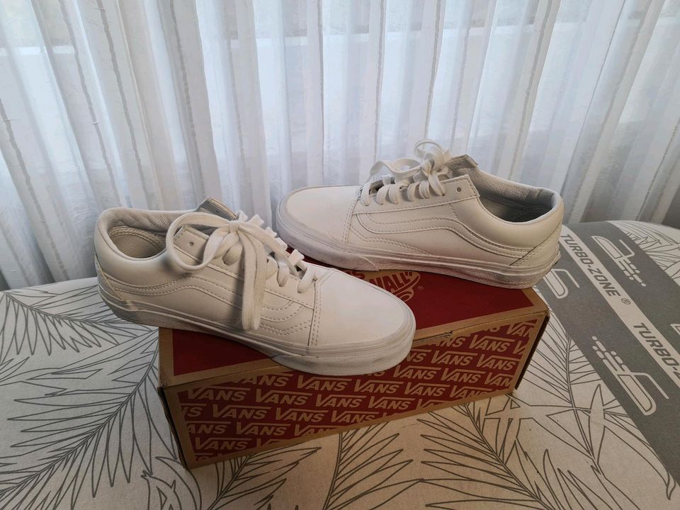 Vans Sneaker low  Gr. 36,5 in Gladbeck