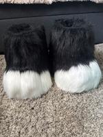 Furry schwarze feetpaws. Gr. 37 Bayern - Pfaffenhofen a.d. Ilm Vorschau