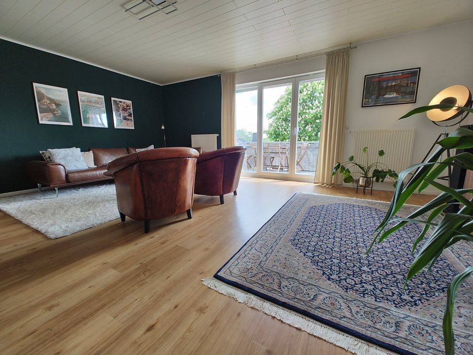 Stilvolle, vollständig renovierte 4-Zimmer-Maisonette-Wohnung in Rheinbach