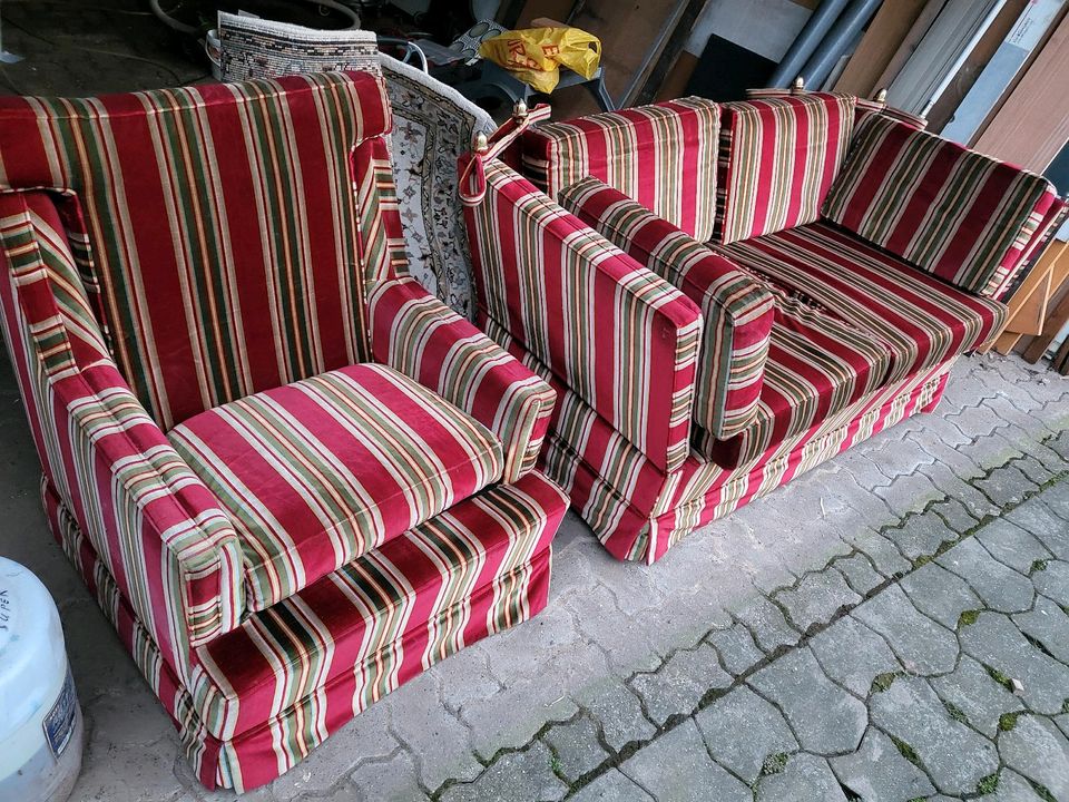 Antikes Englisches Sofa in Hessisch Oldendorf
