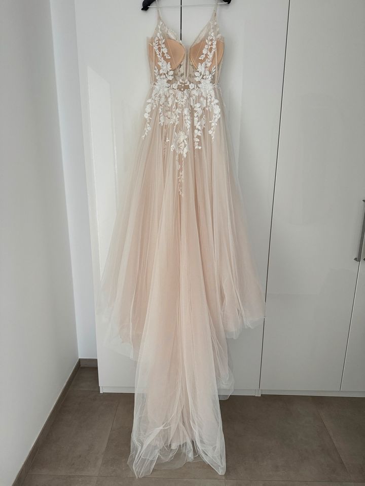 Brautkleid Enzoani Normandie, Größe 38 in Niederzier