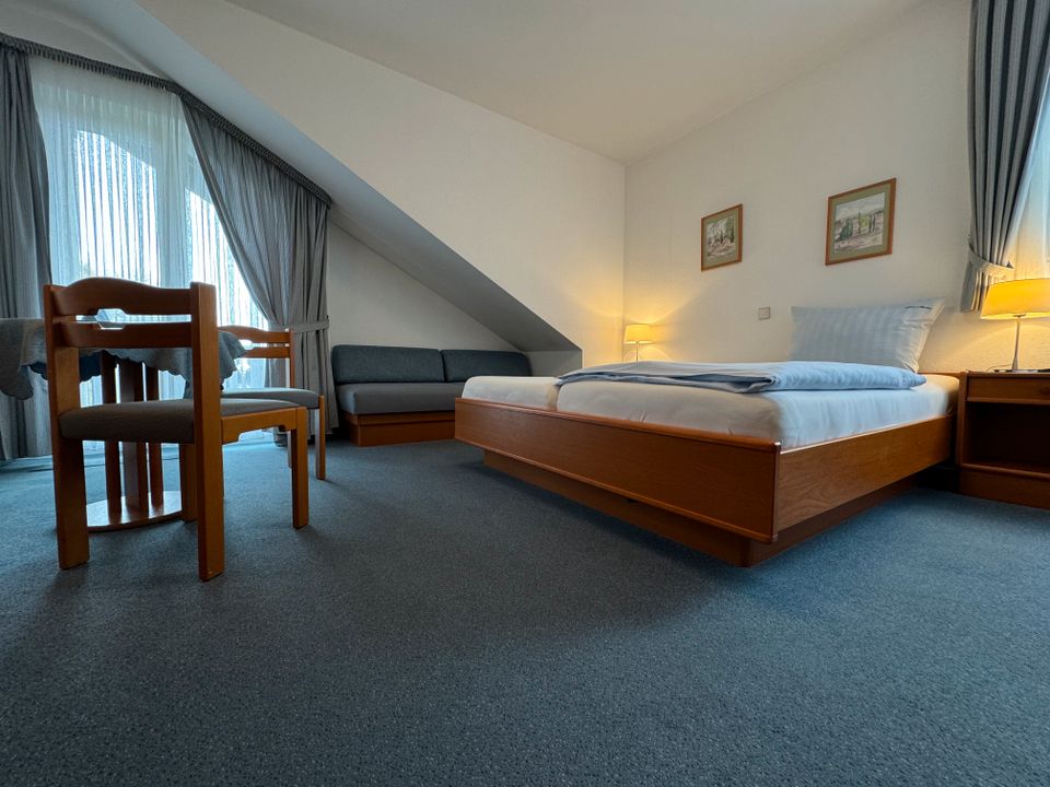 Top Angebot für Hoteliers, Investoren, Neugründer - Hotel und Einfamilienhaus nähe Boppard in Köln