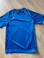 Trainings Shirt von Nike blau Gr. S Bayern - Büchlberg Vorschau