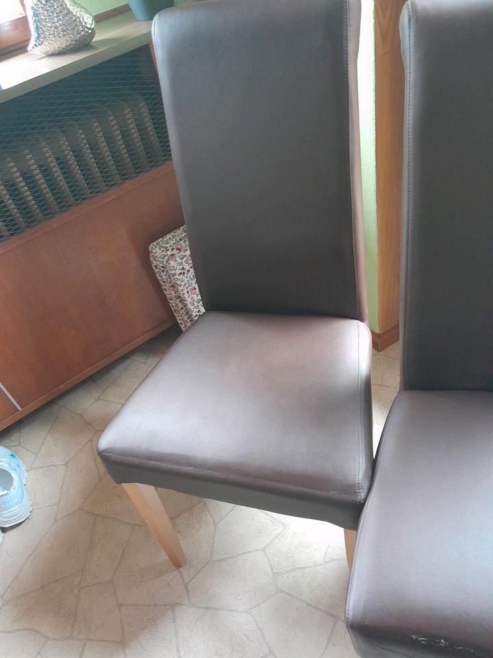 Stühle zu verschenken in Drei Gleichen