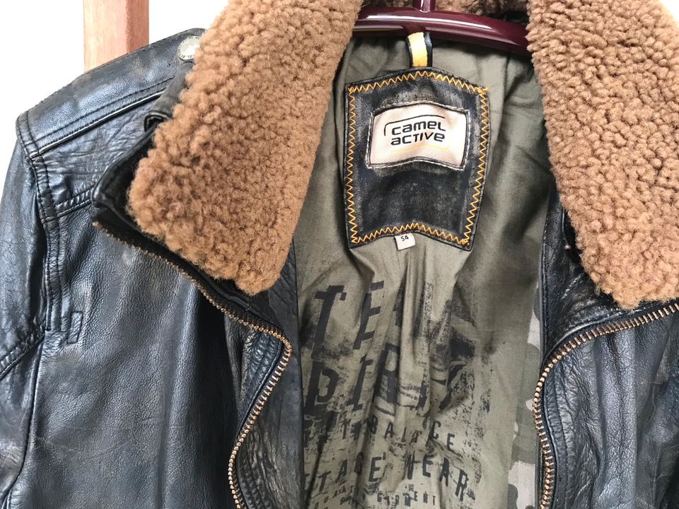 Lederjacke von Camel, Fliegerjacke in Bad Arolsen