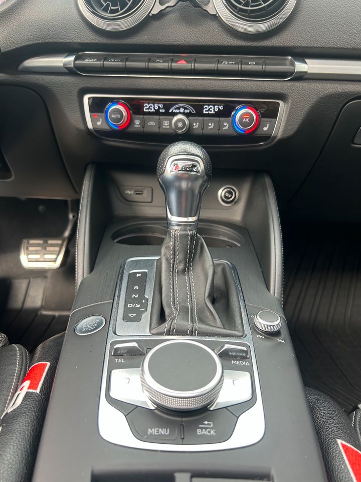 Audi A3 Lim 1.5 tfsi Sport in Kreuztal