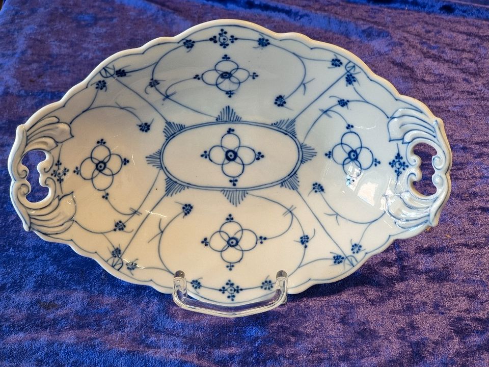 Antike Henkelschale Strohblume Indisch Blau in Schortens