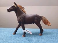 Schleich Pferd, Mustang Hengst, neu mit Fähnchen, 13805 Hessen - Hanau Vorschau